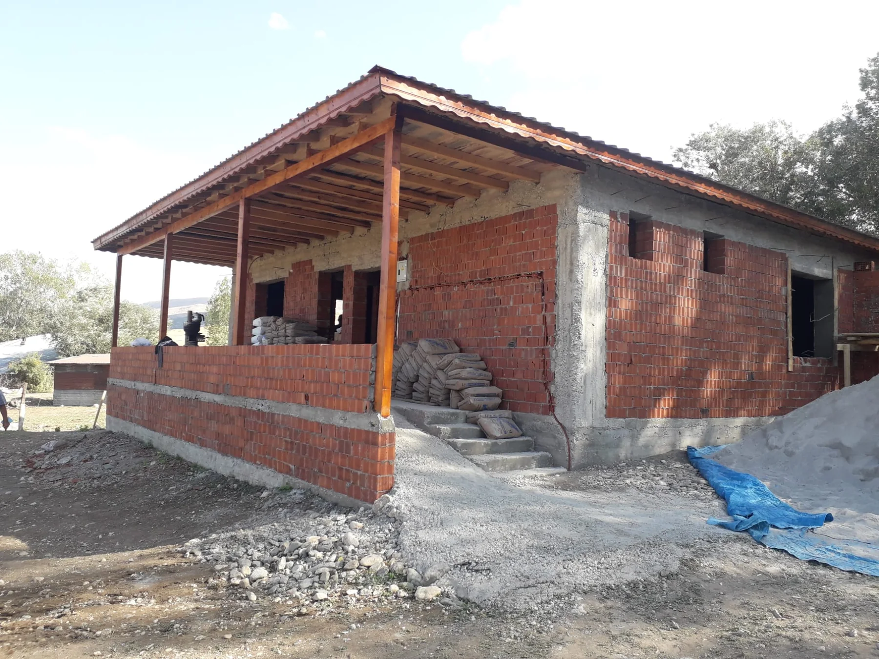 Çalışma arşivimizden tuğla duvar ve ahşap çatı uygulaması